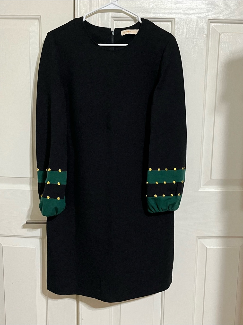 Tory Burch Black Shift Dress with I Green Sleeve Panels and Gold Studs
14-01